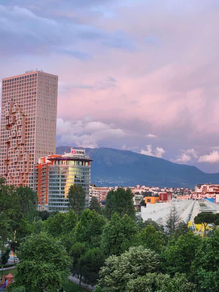 Tirana City Center Penthouse Oasis Exteriör bild
